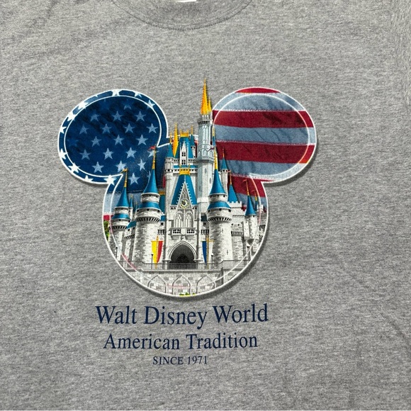 Walt Disney World Mickey Mouse USA Flag Shirt American Tradition Graphic Sz Med - Picture 3 of 4